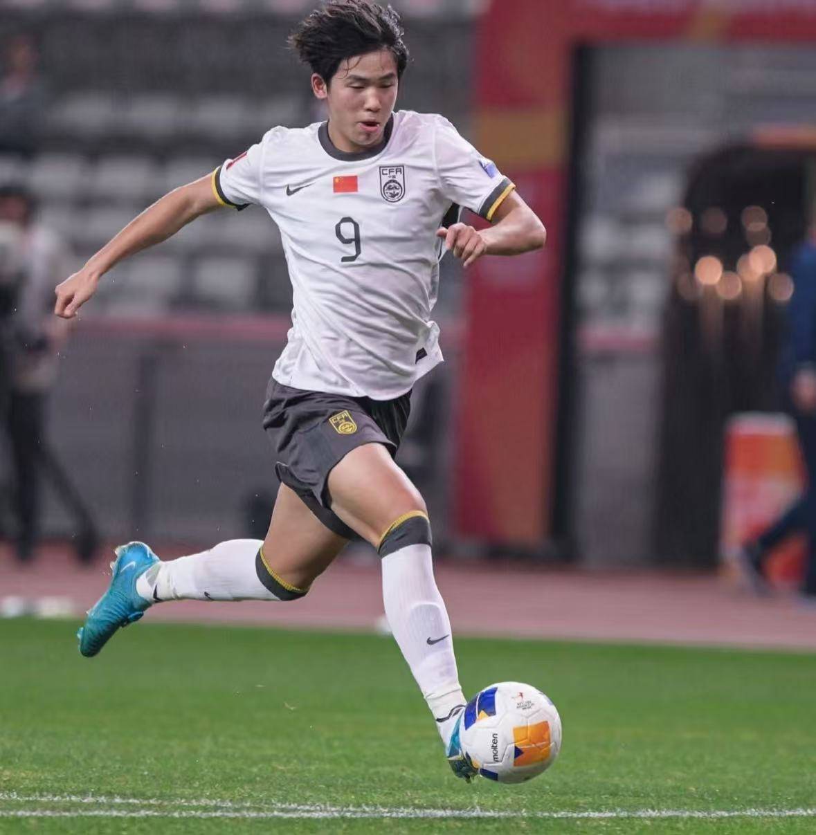 包含留洋潮回归?亚洲球员扎堆转战五大联赛的词条 包含留洋潮回归?亚洲球员扎堆转战五大联赛的词条