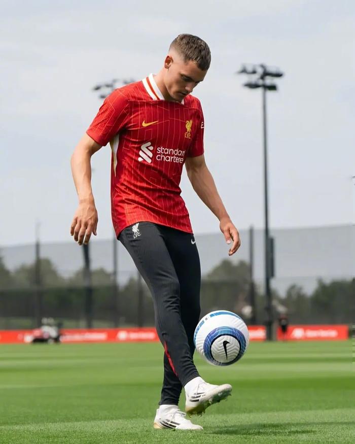 开云体育注册-德甲战术风格和英超有何不同？ 