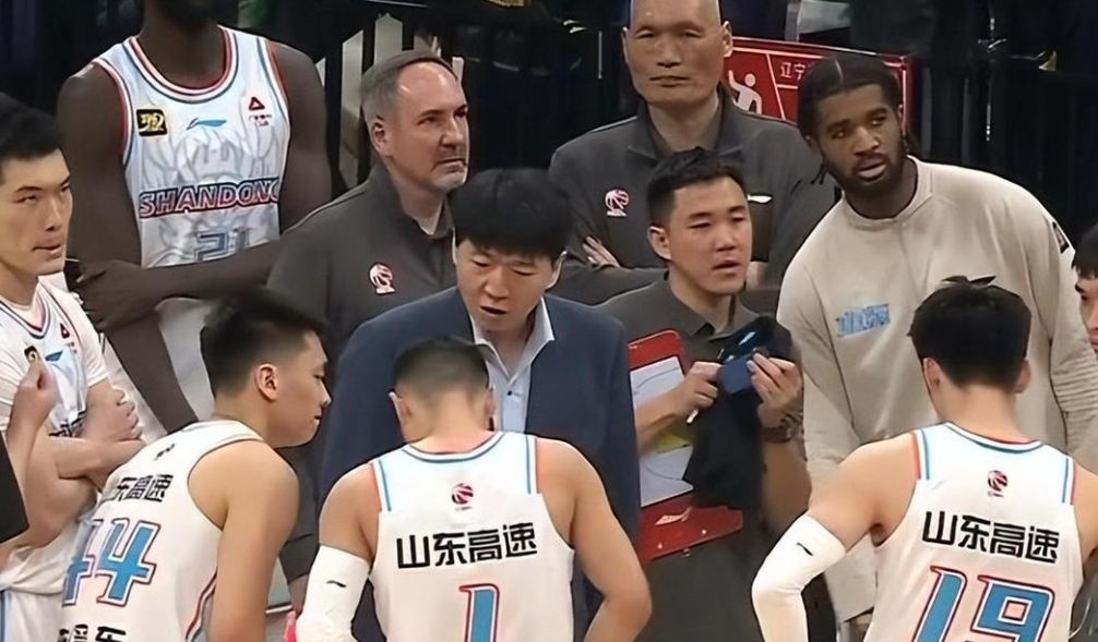 开云体育在线下载-包含CBA季后赛大幕拉开，谁是最大黑马？的词条