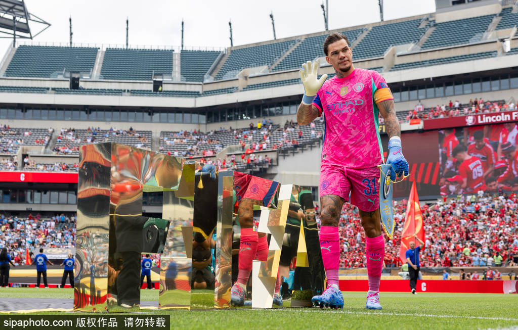 开云体育在线下载-门将出球体系：埃德森vs特尔施特根的简单介绍