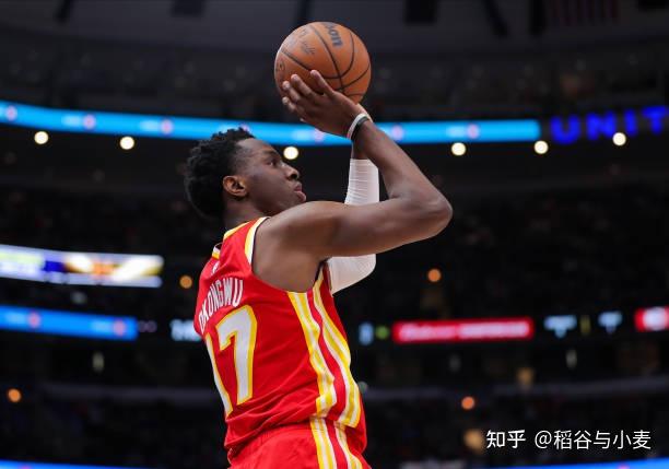 太阳签下自由市场中锋，弥补内线短板的简单介绍