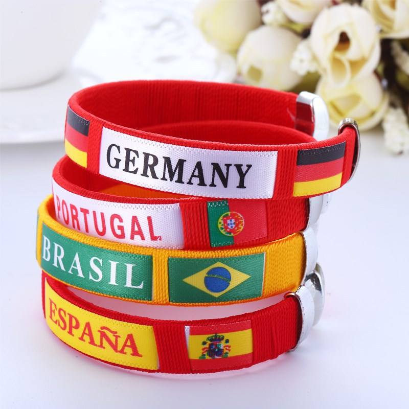 开云体育在线-球迷自制周边展示：最狂热的爱的简单介绍